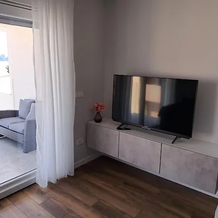 Apartament B & R Summer Breeze 2 Nin