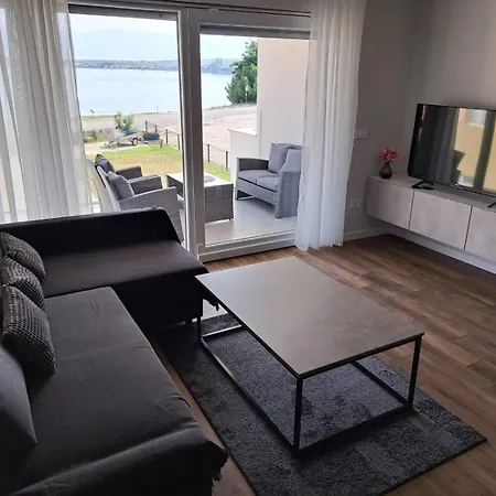 B & R Summer Breeze 2 Apartman Nin