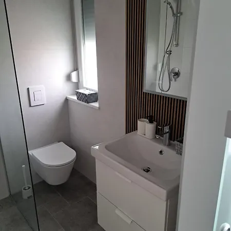 Apartman B & R Summer Breeze 2 *