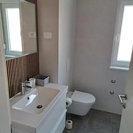Appartamento B & R Summer Breeze 2 Nin