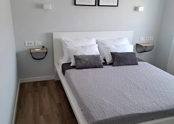 B & R Summer Breeze 2 Apartman *