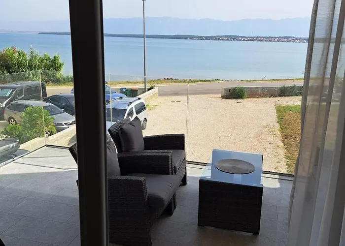 Apartman B & R Summer Breeze 2 Nin