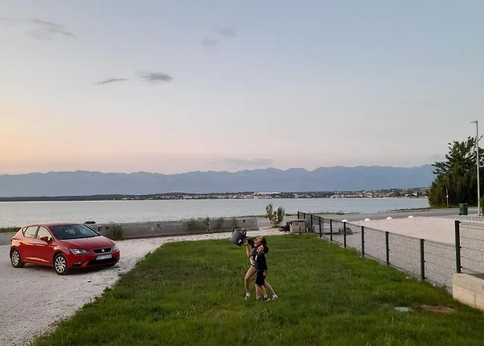 B & R Summer Breeze 2